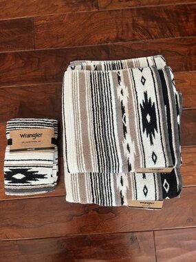 Wrangler Quick Dry Stripe Bath and Hand Towel  Set - Black, Beige, Cream